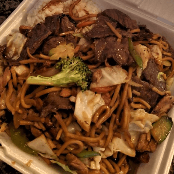 Yakisoba Chicken & Beef