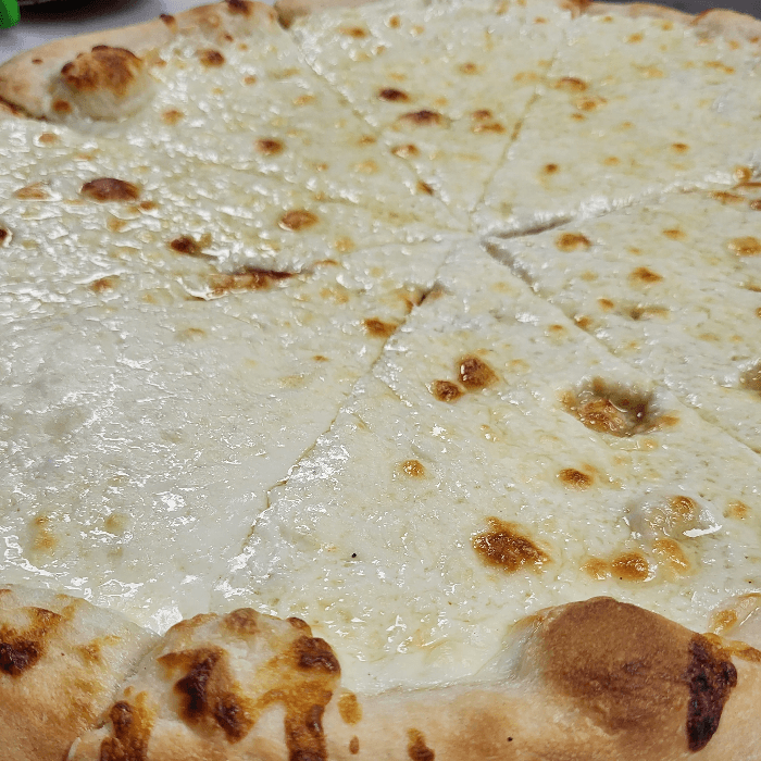16" White Pizza (with Ricotta)