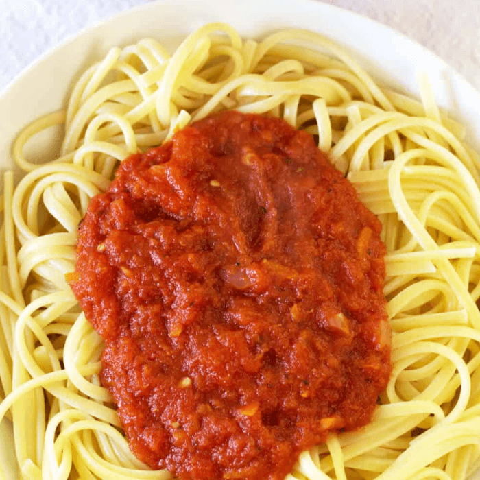 Pasta & Tomato Sauce