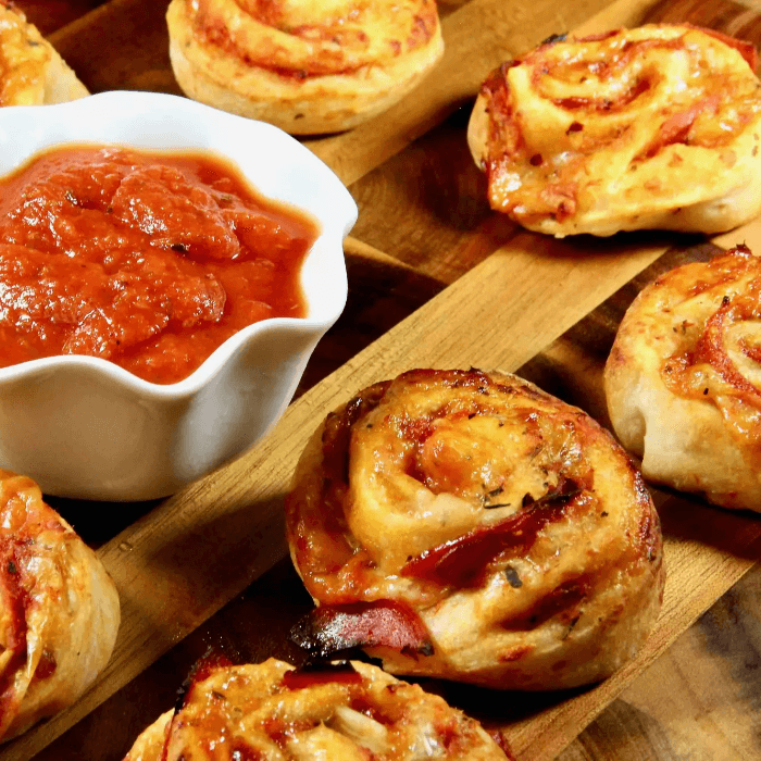 Deluxe Pizza Roll (Large)