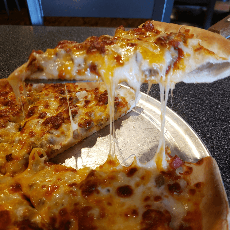 Bacon Cheeseburger Pizza