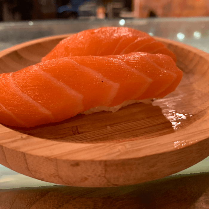 Sake Sushi (salmon)
