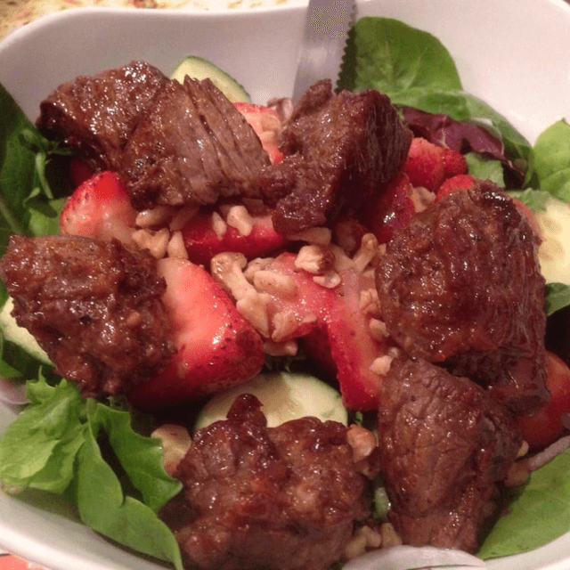 Marinated Steak Tip Salad