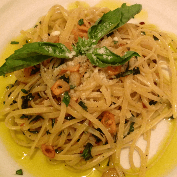 Linguine + Garlic + Oil Pasta