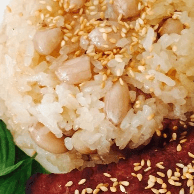 E8. Grilled Pork Ribs Sticky Rice