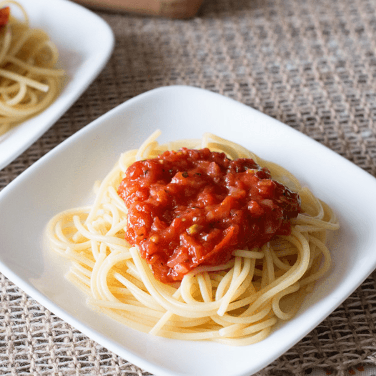 Spaghetti (1/4 Order)