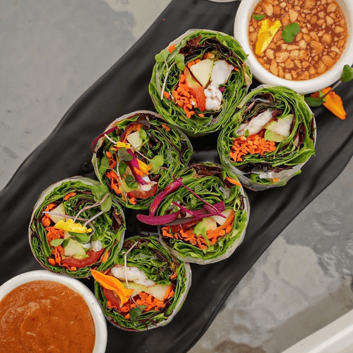 Fresh Roll with Prawns.