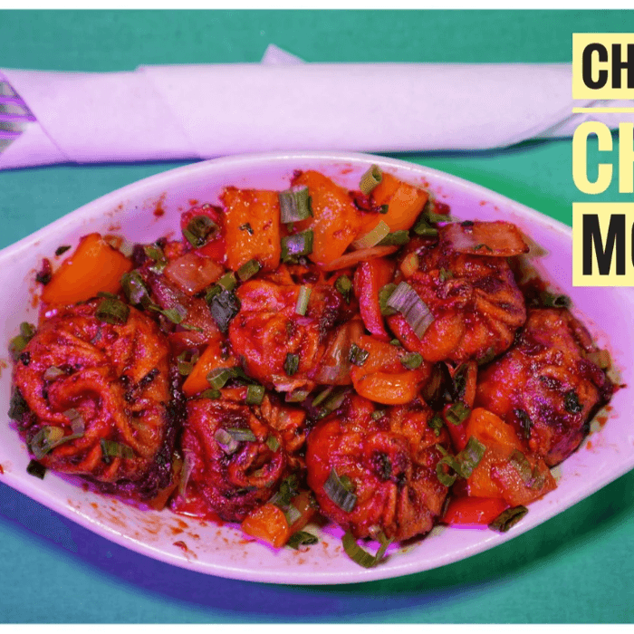 Chilli Chicken Momo (10pcs).