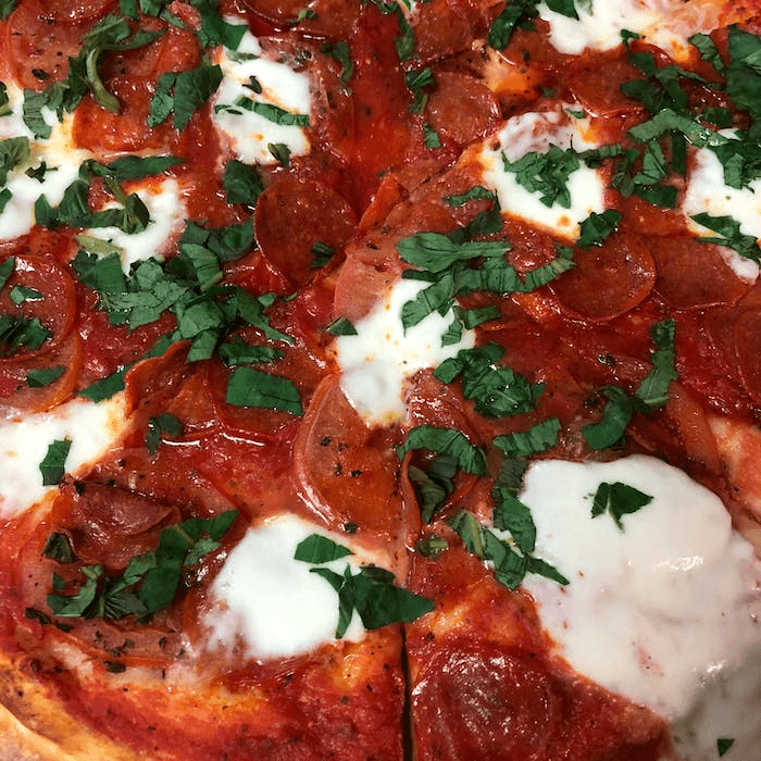 Margherita Pizza (Medium 12'' (6 Slices)).