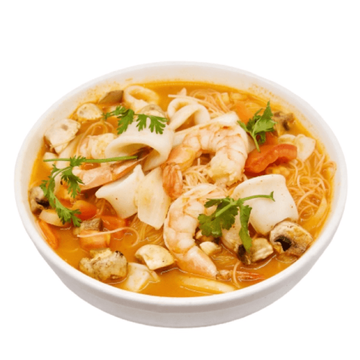 Seafood Tom Yum Noodle Soup 海鲜冬荫米粉
