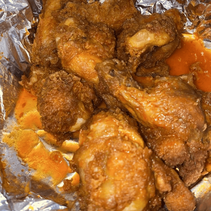 (12) Chicken Wings
