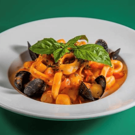 Fettuccine Allo Scoglio.