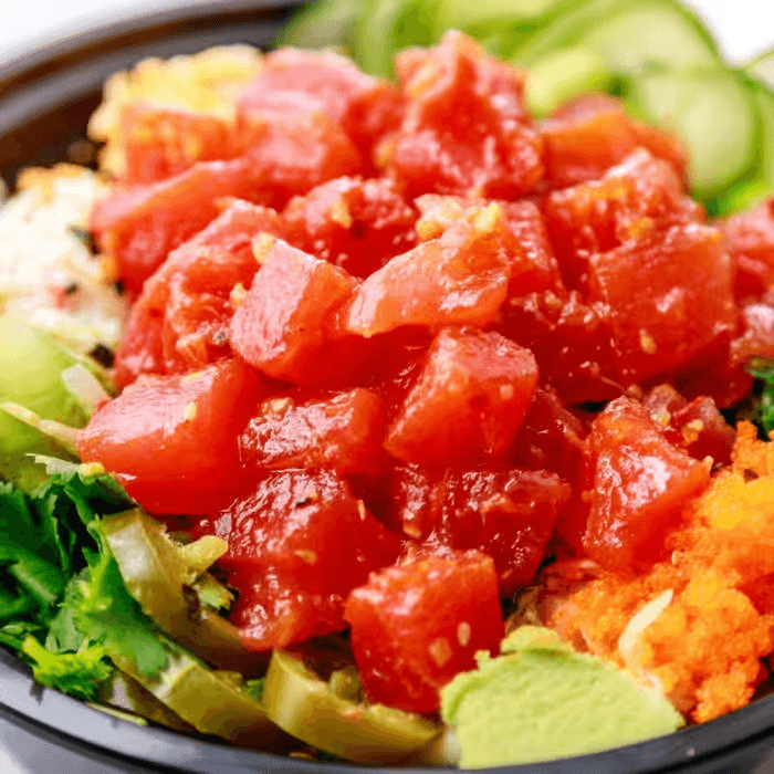 Crab Delights: Fresh Poke and Seafood Dishes