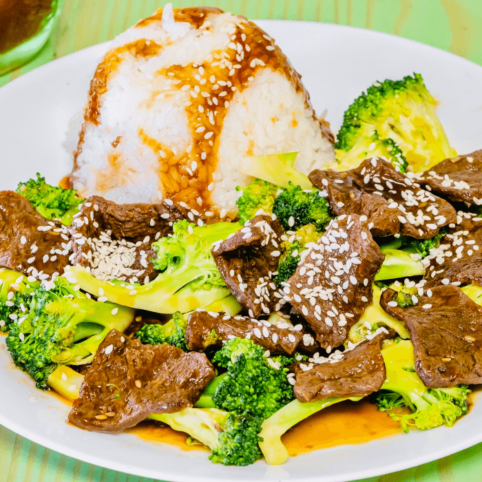 M13. Broccoli Beef (Bò Bông)