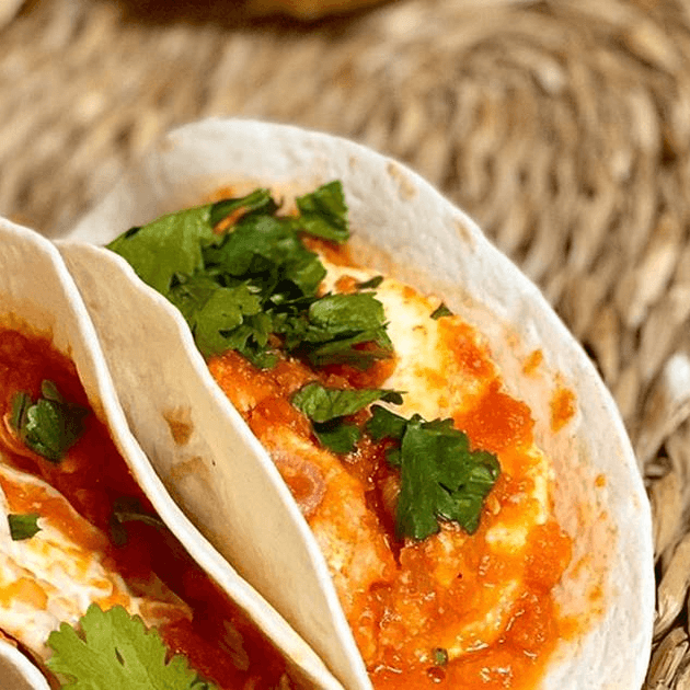 Huevo En Salsa Tacos