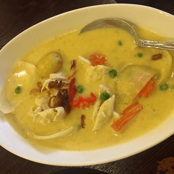(L) Chicken Yellow Curry *G,*V