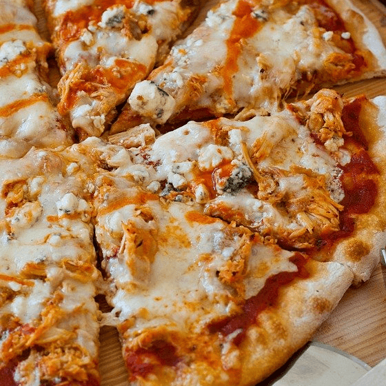 Buffalo Chicken Pizza (16")