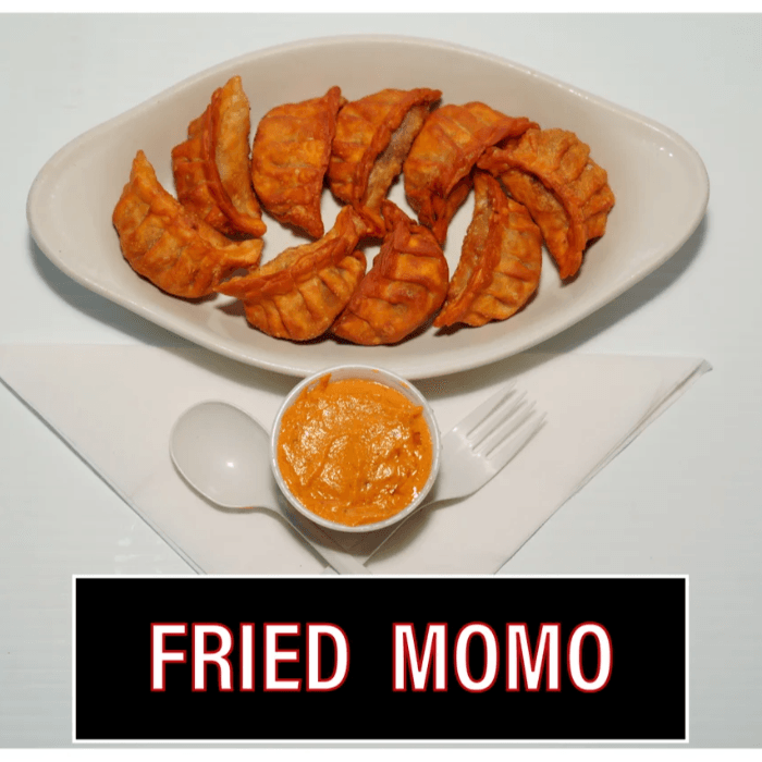 Fried Veg Momo (10pcs).