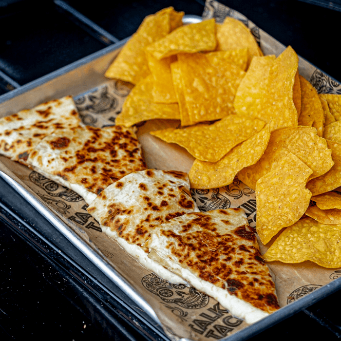 Quesadilla With Chips