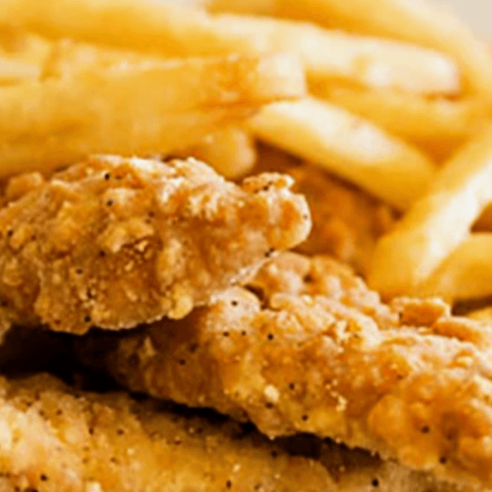 4 Pieces Chicken Fingers con Papas / with Fries