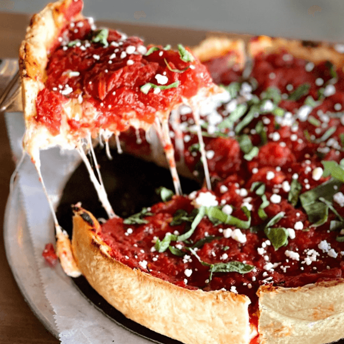 The Classic Deep Dish 9" (6 Slices).