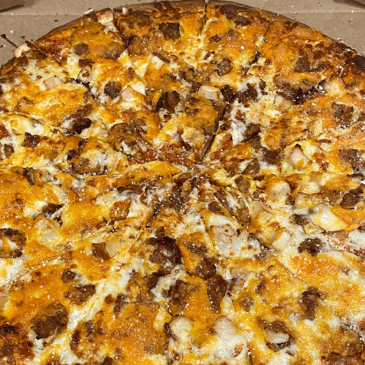 Buffalo Chicken Pizza (12 Cut Large 16")