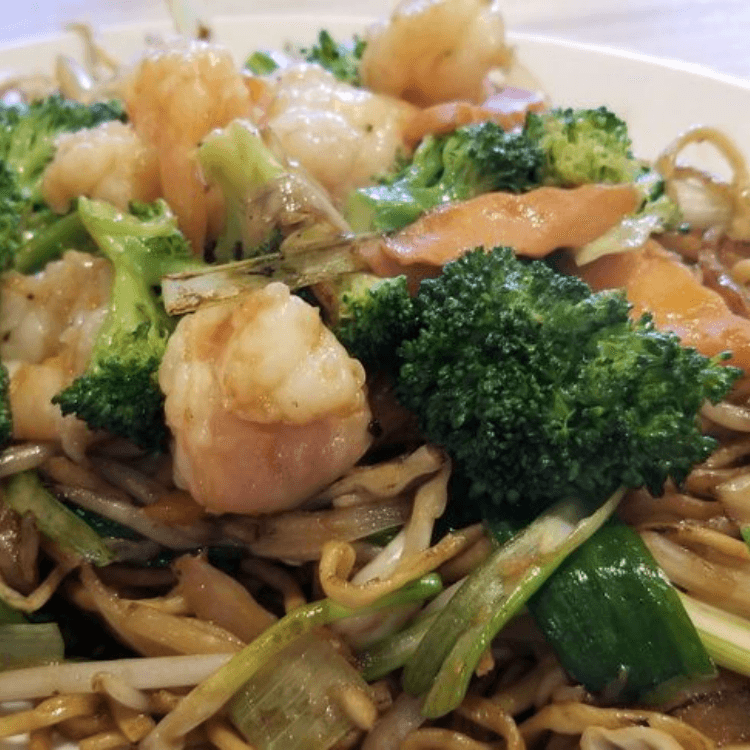 6. Shrimp Chow Mein 蝦仁炒麵