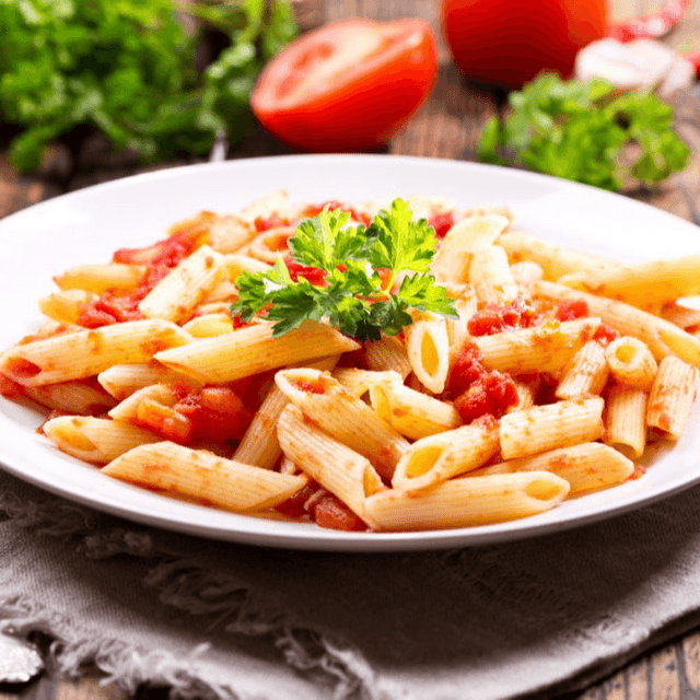 Penne with Fresh Plum Tomatoes & Basil Sauce