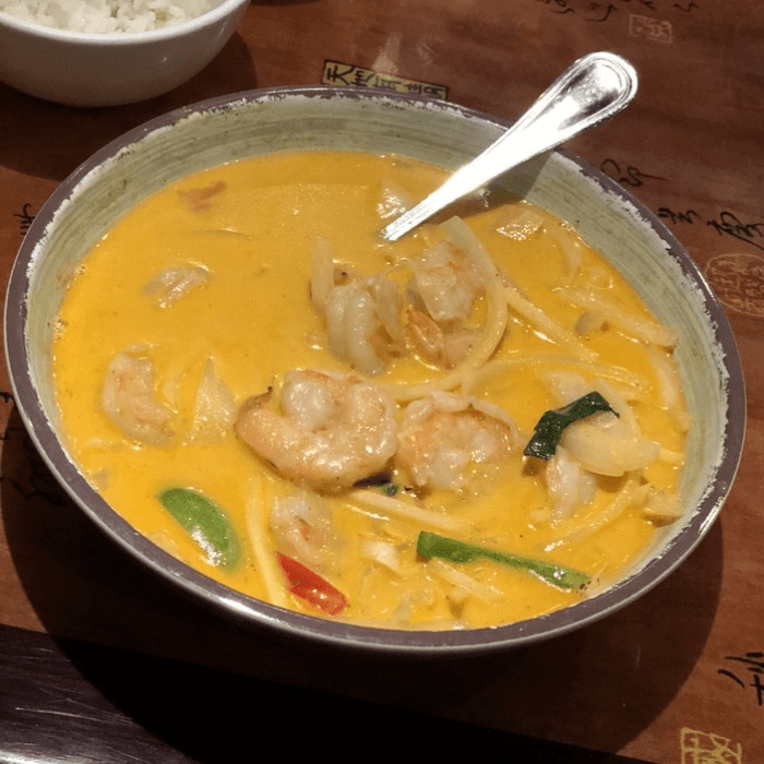 T1. Red Curry