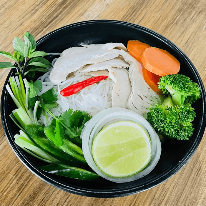 PG1CHICKEN BREAST PHỞ / Phở Gà.
