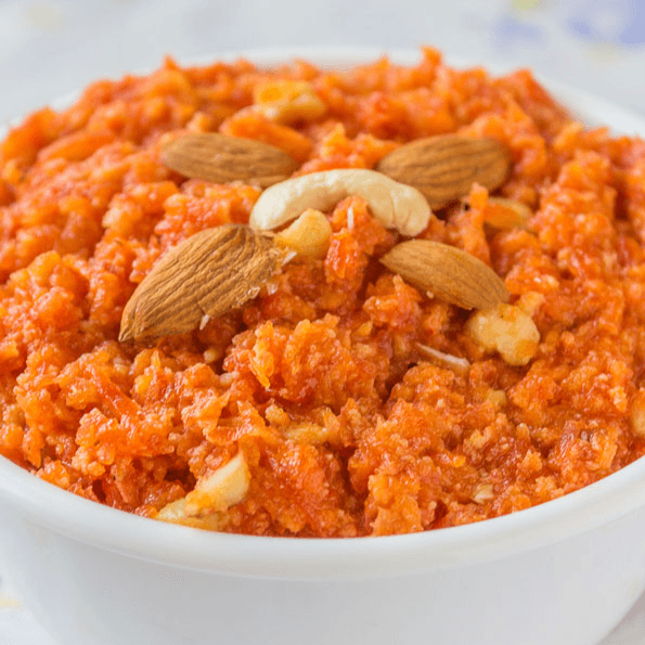 Gajar Halwa (Carrot Pudding)