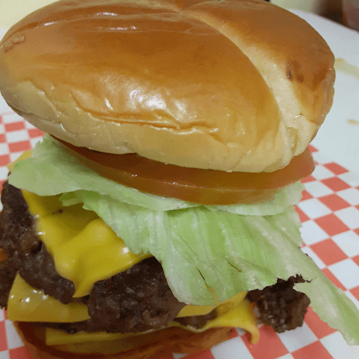 Classic Cheeseburger (FRIES)