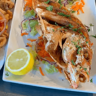 Fresh Fish Delights: Latin-American Cafe Favorites