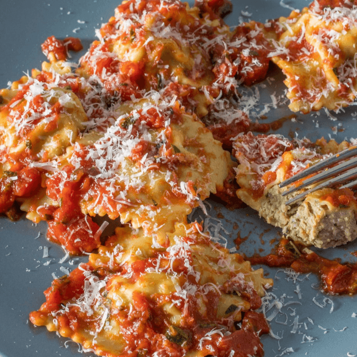 Baked Cheese or Meat Ravioli Pasta