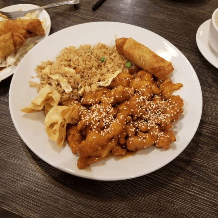 (D17) Sesame Chicken.