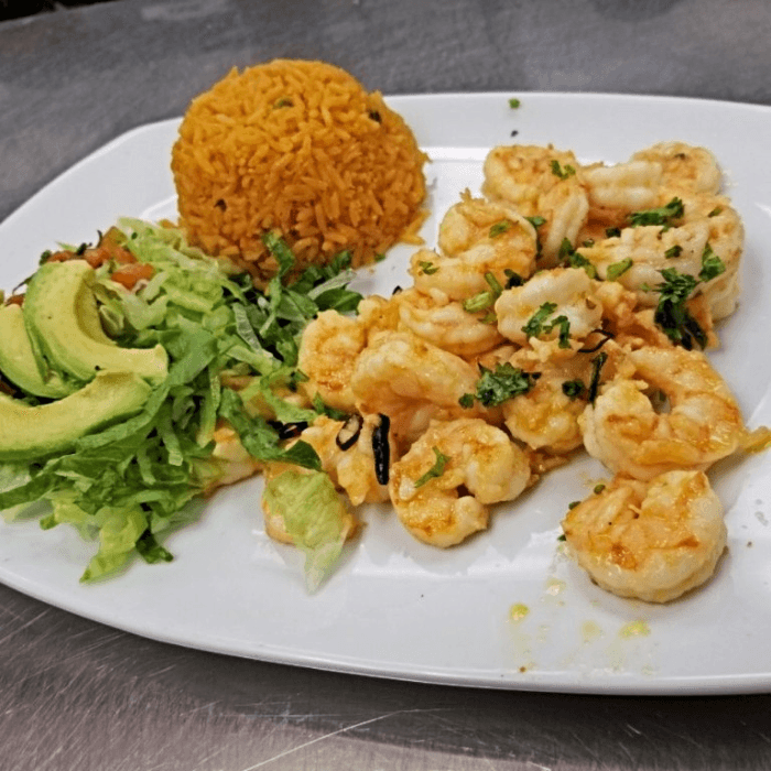 Camarones Al Ajillo.