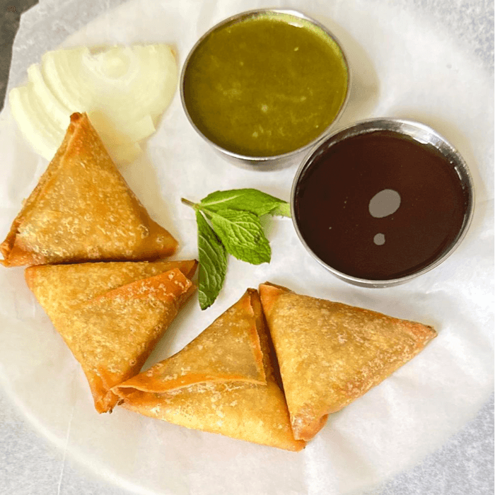 Lamb samosas