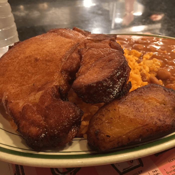Chuletas Fritas O a La Plancha / Fried or Grilled Pork Chops Platter.