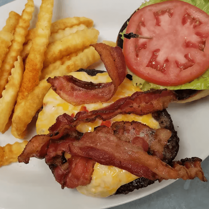 "Award Winning” Pimento Cheese Burger