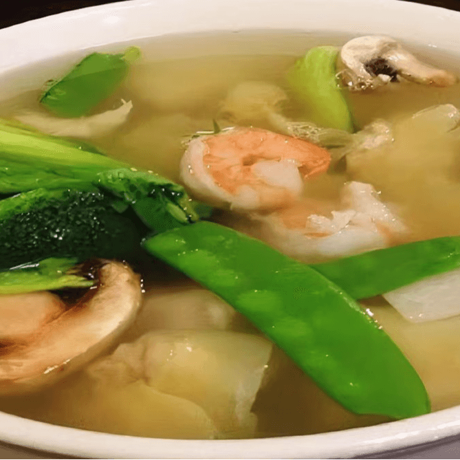 Combination Wonton Soup 什锦云吞汤.