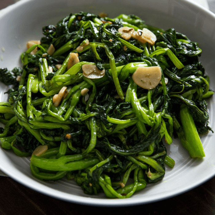 Broccoli Rabe with Garlic Oil
