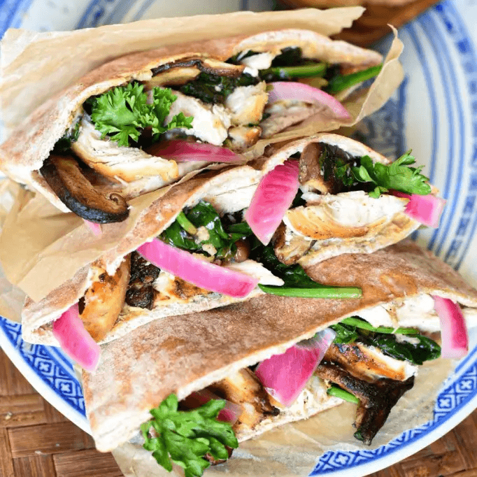 Chicken Pita Platter Lunch