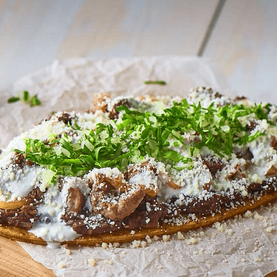 Huarache De Ground Beef