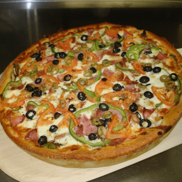 Delicious Pizza Selections at Our Italian Restaurant