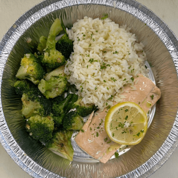 8) Broiled Salmon & Broccoli Platter: 
