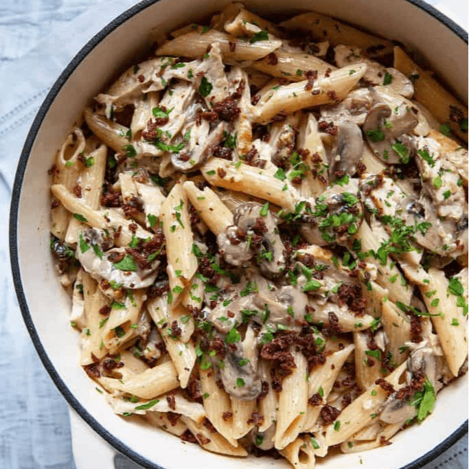 Penne with Mushrooms, Chicken & Bacon
