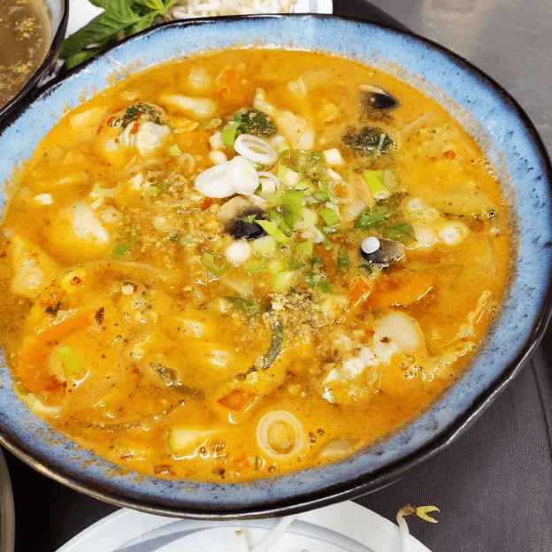 N9 Guay Tiew Tom Yum Noodle Soup.