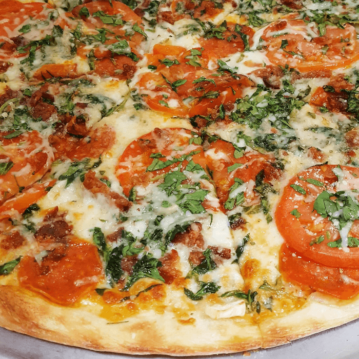 Chicken Pesto Pizza (Medium 16")