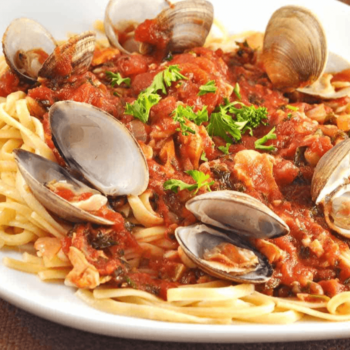 Spaghetti Red or White Clam