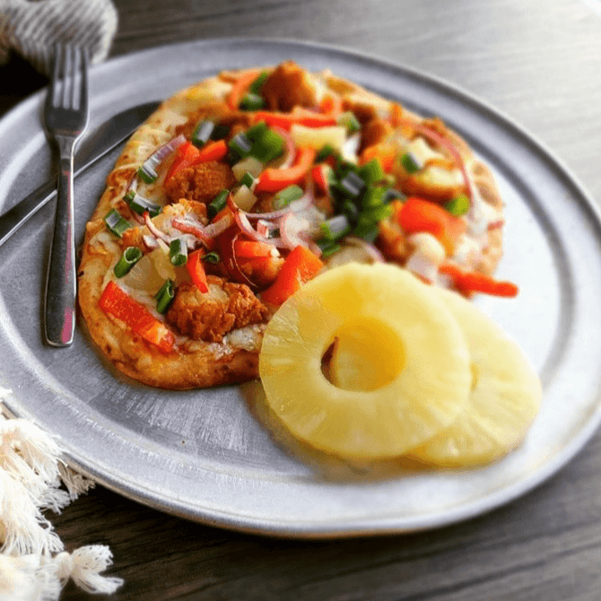 Goan Paradise Naan Pizza